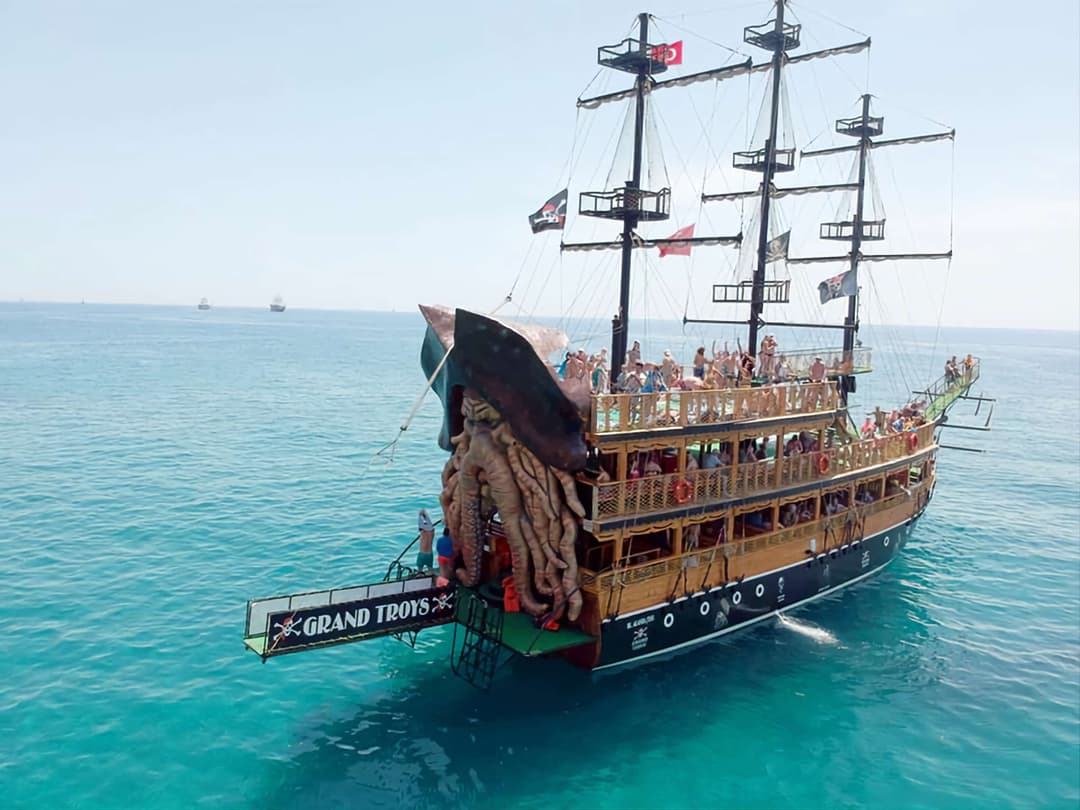 Alanya Grand Troys Korsan Gemisi